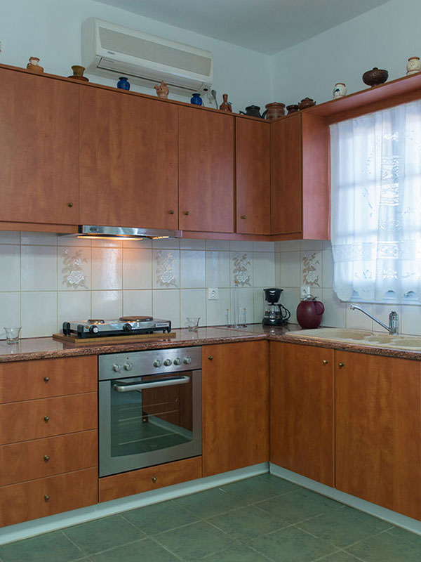 La cuisine de l'appartement Roubina à Chryssopigi